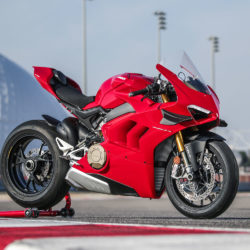 Pirelli con Ducati Panigale V4 2020