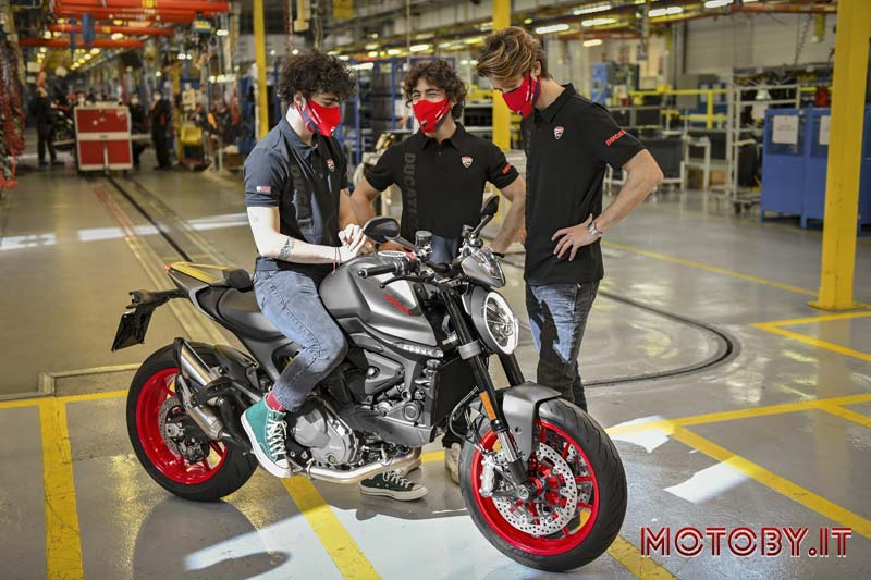 Ducati Monster produzione