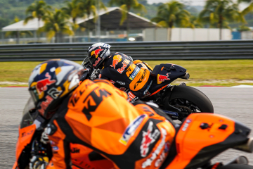 MotoGP 2022: KTM traccia i primi chilometri a Sepang