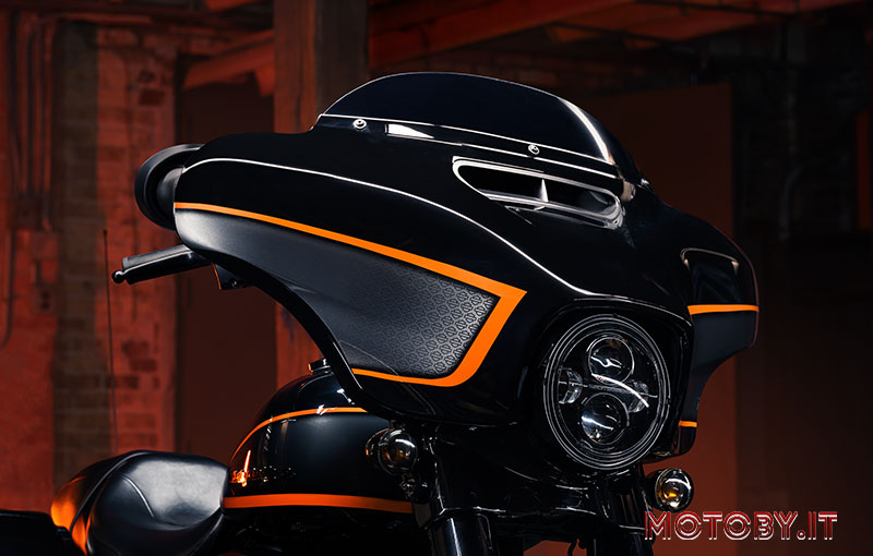 Harley-Davidson Apex Factory Custom Paint