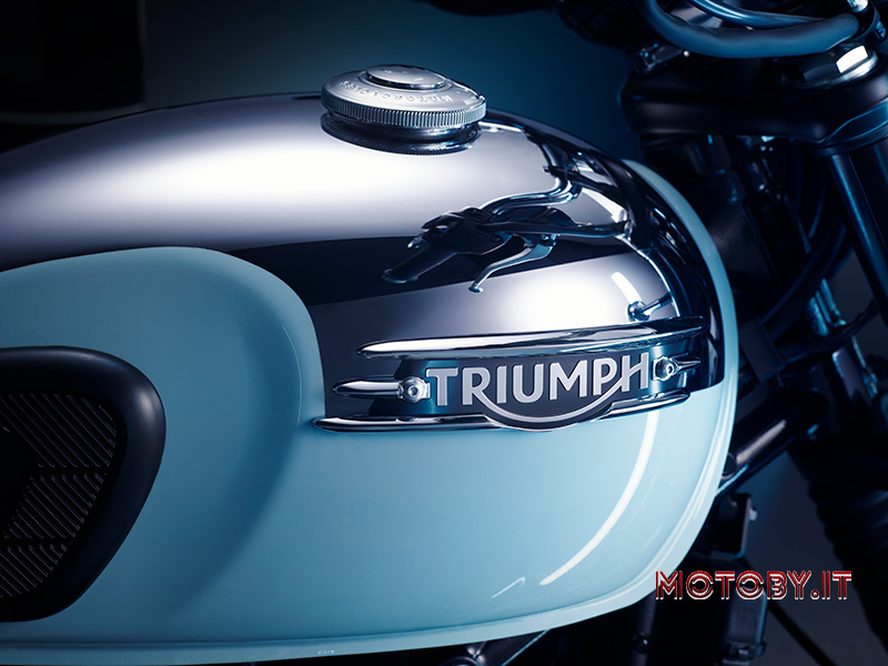 Triumph Bonneville T120 Chrome Edition
