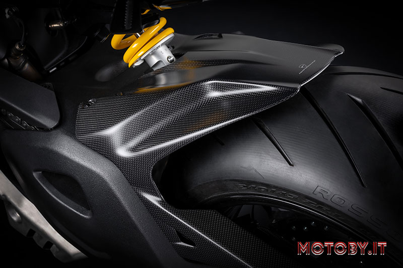 Ducati Performance Diavel V4 accessori carbonio