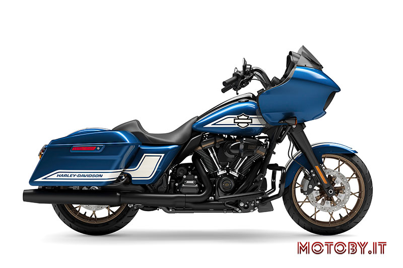 Road Glide® ST Fast Johnnie Enthusiast