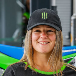 Courtney Duncan vince il titolo mondiale motocross femminile con Kawasaki